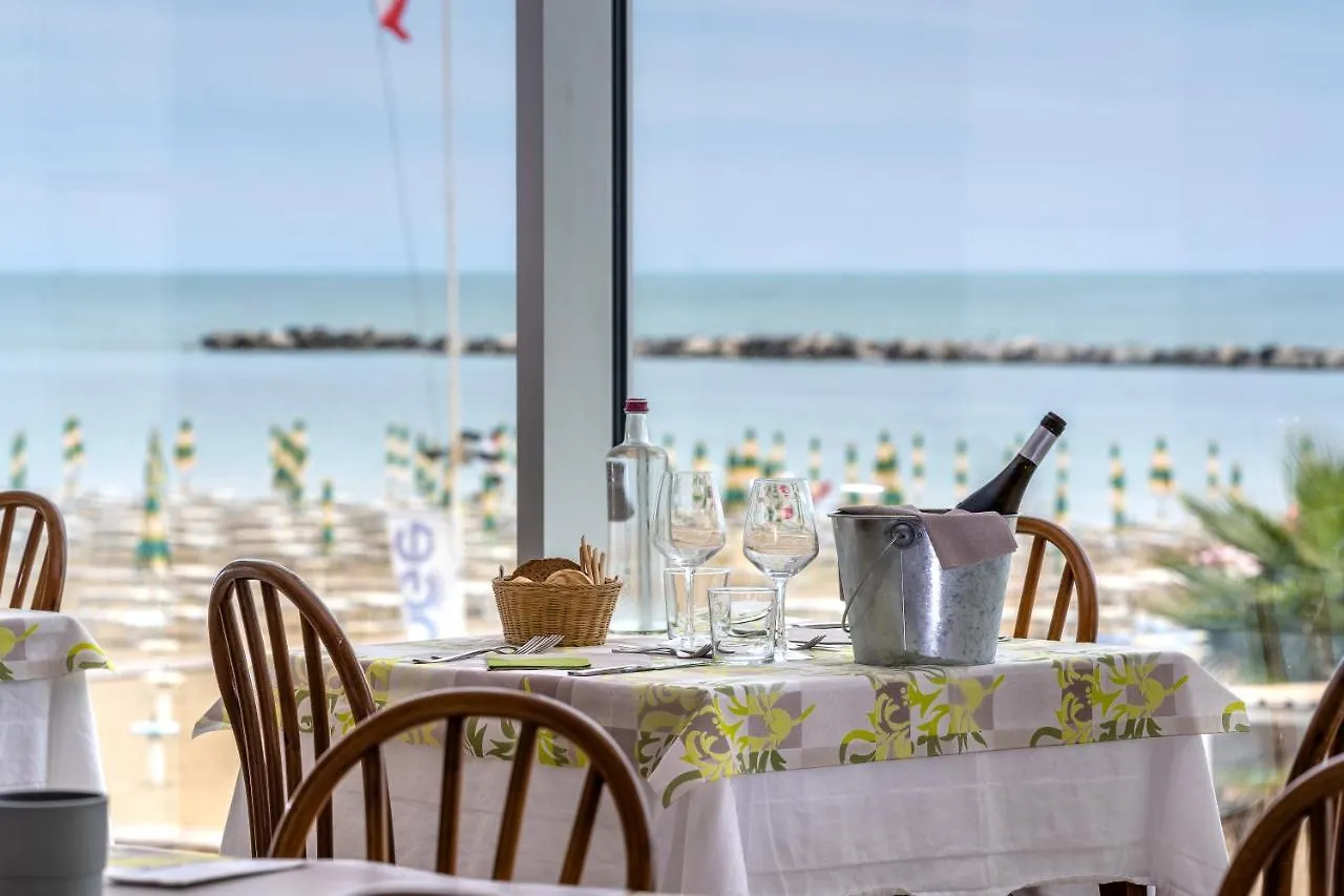 ***  Hotel Globus Bellaria-Igea Marina Italy